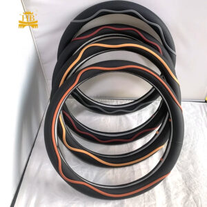 غطاء عجلة القيادة من الجلد الصناعي المريح