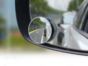 مرآة الرؤية الخلفية للنقطة العمياء